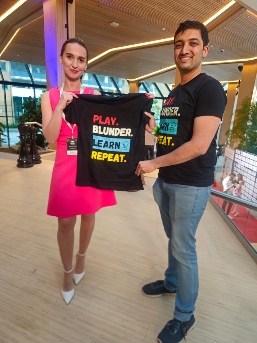 Caught a Keti-cal moment at Norway Chess 2025! 😄♟️
When the queen of commentary vibes with our motto — 'Play • Blunder • Learn • Repeat' — you know it's a grand gesture! 👑🖤
#NorwayChess2025 #NorwayChess #Chess