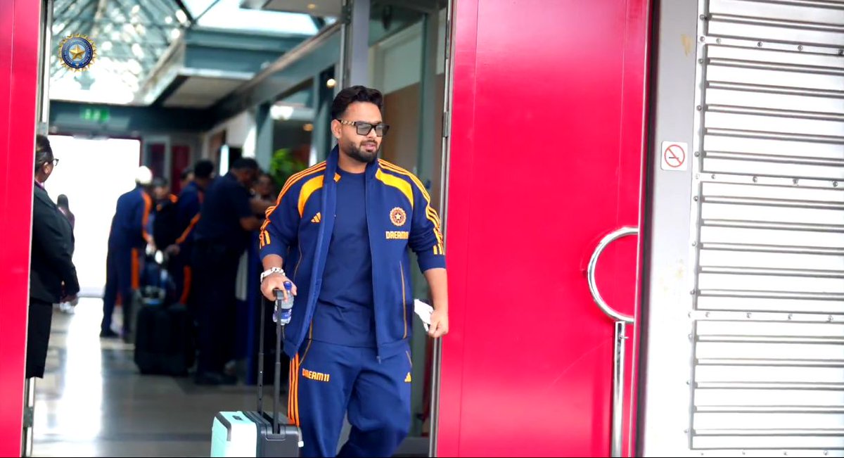 🚨 INDIAN TEAM HAS REACHED UK FOR THE FIVE-MATCH TEST SERIES 🇮🇳