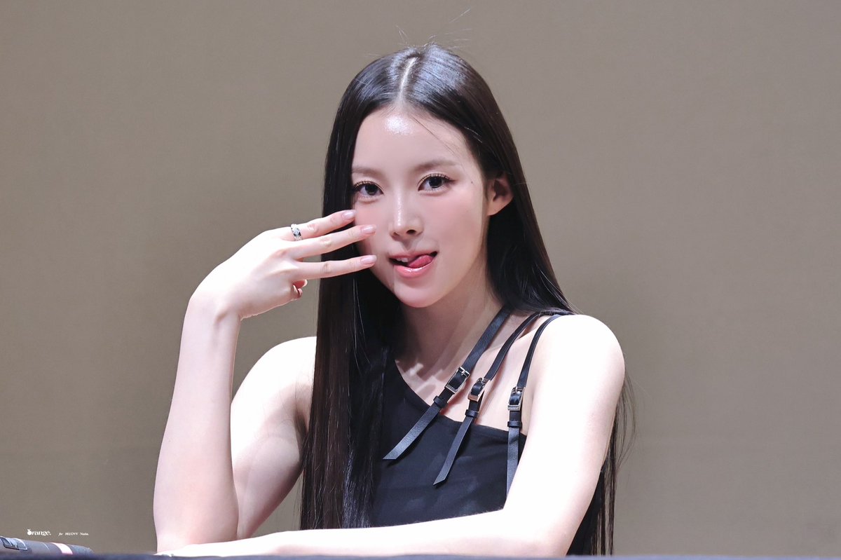 250607 LOVE💘 #MEOVV #ミヤオ #NARIN #나린 #ナリン @MEOVV_talk