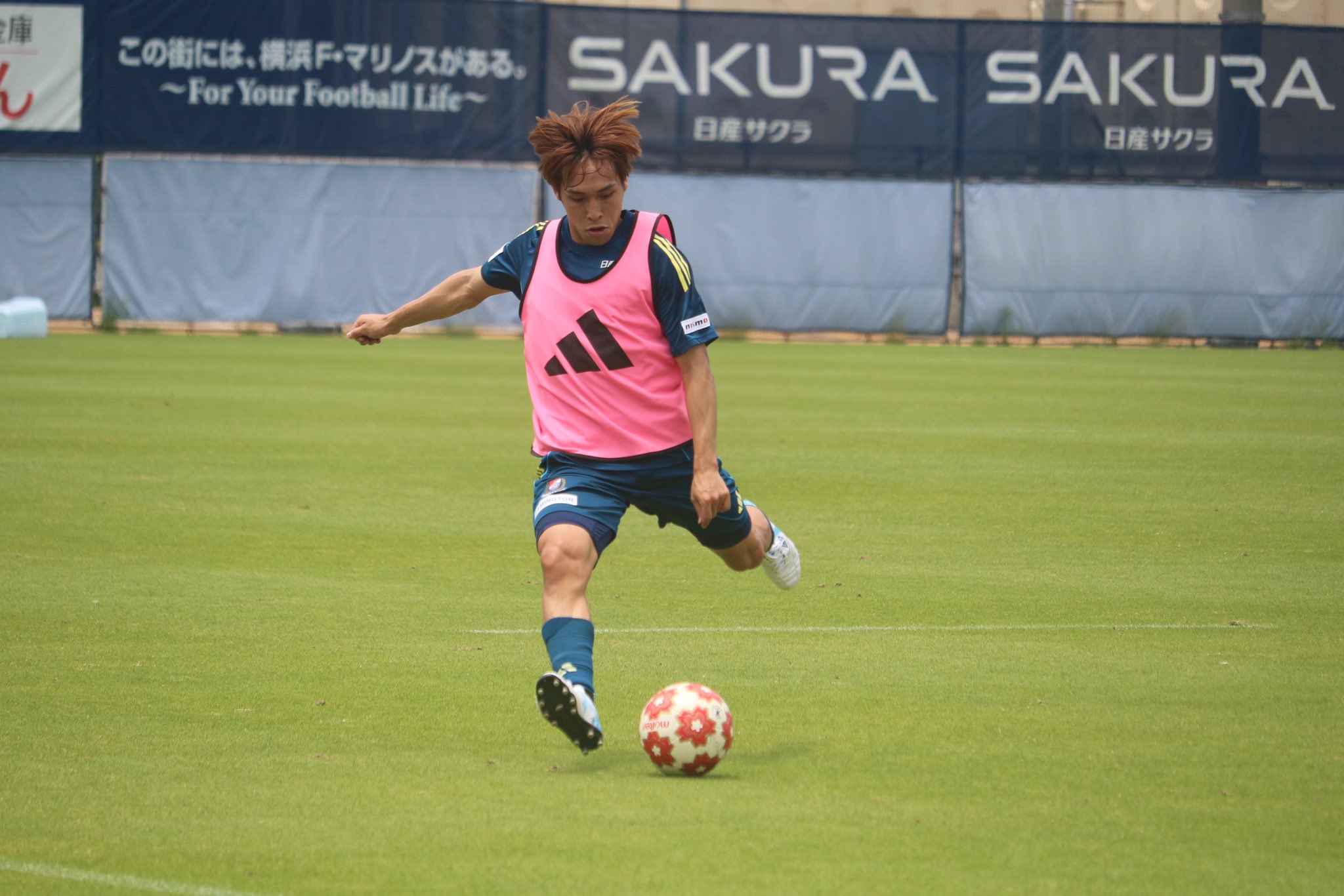 横浜F・マリノス練習試合ユニ上下28 Kemari87 KISHISPO / 横浜F・マリノス 2025 ホーム 半袖