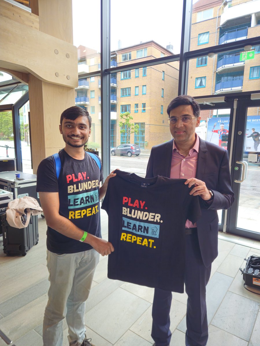 A moment etched in every square of our hearts. ♟️🖤
We grew up watching him redefine Indian chess — and today at Norway Chess 2025, we got to gift The Legend <a href="/vishy64theking/">Viswanathan Anand</a> our Bangalore Chess Club tee.
'Play • Blunder • Learn • Repeat' — now blessed by the best. 🙏🇮🇳