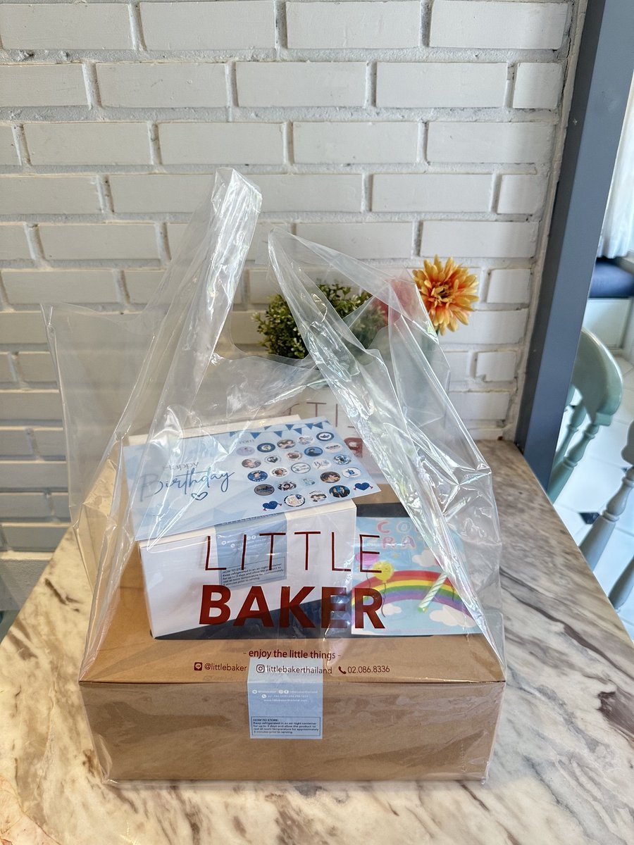 ✨𝑆𝑤𝑒𝑒𝑡 𝑆𝑚𝑖𝑙𝑒𝑠 𝑥 𝐵𝑙𝑢𝑣𝑒✨

We’re happy to share part two of this project!

We sent personalized cupcakes 🧁 A small way to show Biu love from around the world and make him smile like he makes us 💙

BUILD THIRTYONE DERLAND
#HAPPYBUILDTURNS31
<a href="/JakeB4rever/">BIU.</a>