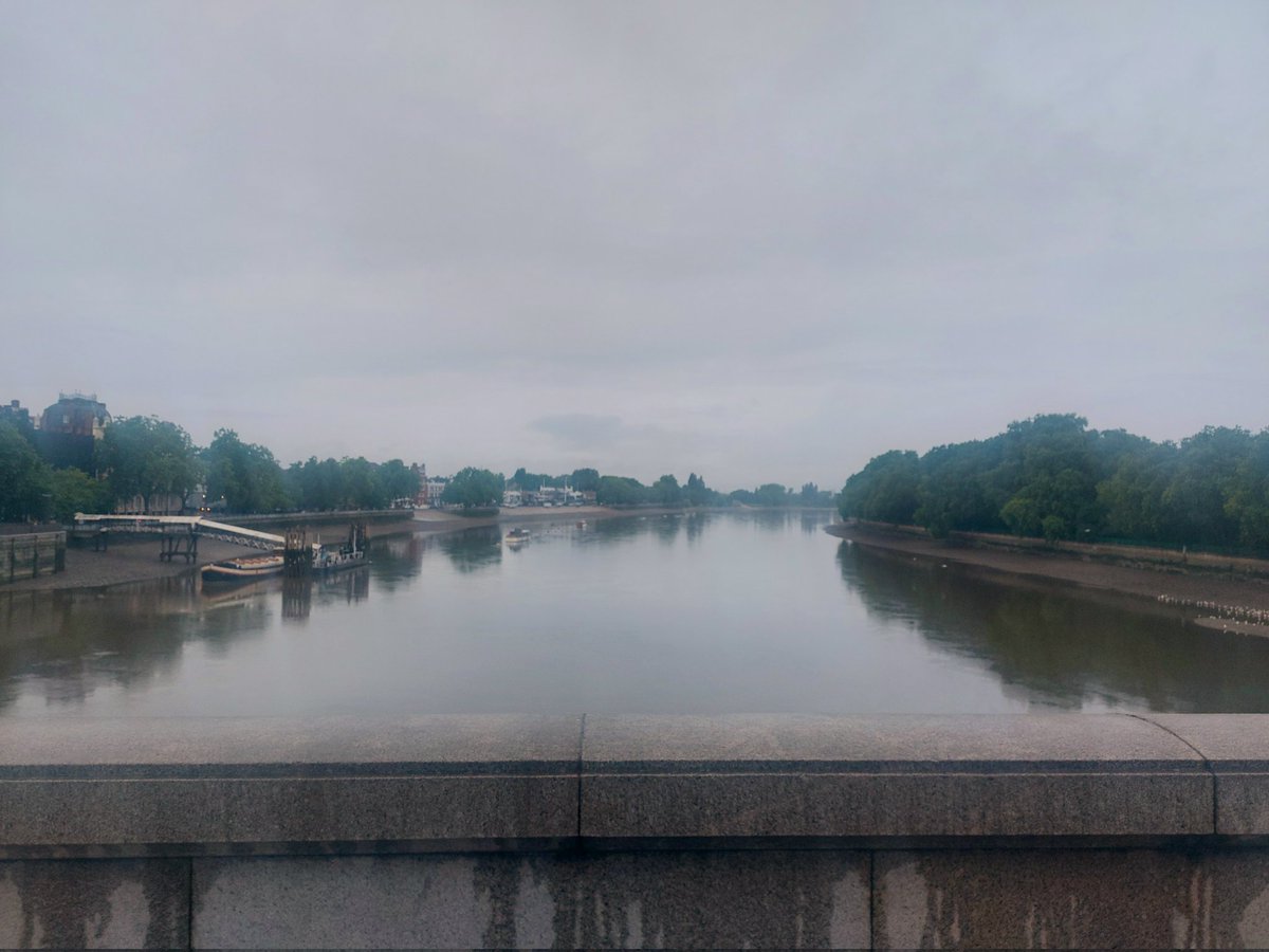 Best view from a London Bus Stop? Waiting for the 220 at 5.20am on Putney Bridge <a href="/TfL/">TfL</a> #bus #transport #London #londonbus #busstop #cityscape #Putneybridge #Thames #flatwater #publictransport #PublicTransportation
