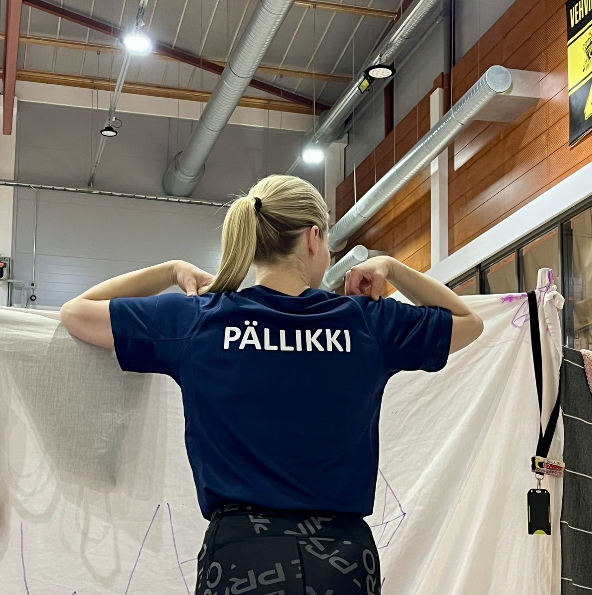 Päivi Ekdahl 🇫🇮🇺🇦 (@ekdahlpaivi) on Twitter photo Kolme viikkoa kesti sopeutua tähän uuteen huoltajanimeen, mutta nyt olen ihan sinut sen kanssa. <a href="/KatjaKurk/">Katja Kurkinen</a> eikö ole ihan passeli tätinaisen nimi? P.S. Eilen voitettiin alkulohko 💪 Kolme viikkoa kesti sopeutua tähän uuteen huoltajanimeen, mutta nyt olen ihan sinut sen kanssa. <a href="/KatjaKurk/">Katja Kurkinen</a> eikö ole ihan passeli tätinaisen nimi? P.S. Eilen voitettiin alkulohko 💪