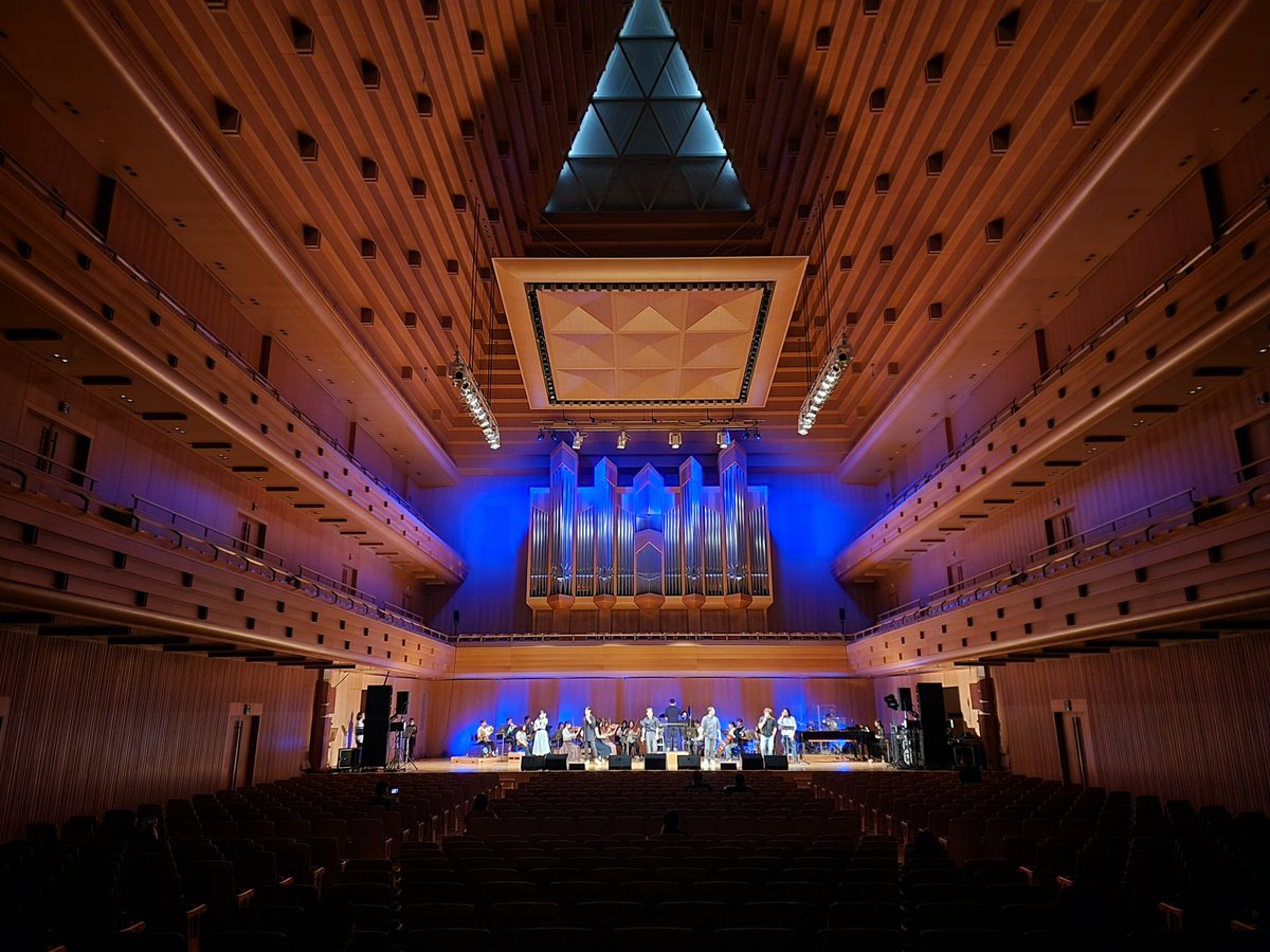 #BNMC2025 TOKYO!

リハーサル、始まってます♪
今年も素敵に仕上がってます！

BNMC2025 TOKYO!
1日目、お聴き逃しなく〜

当日券は、15:45〜販売

#中川晃教　#田代万里生　#唯月ふうか　#飯田洋輔　#藤岡正明　#山野靖博