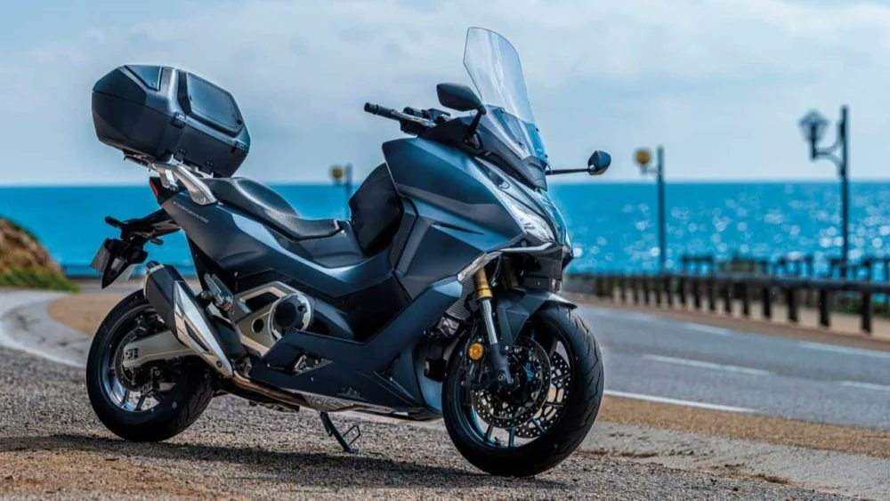 motooshow's tweet photo. Honda Türkiye’de  Motosiklet Üretimine Başlıyor
Honda'dan İzmir'e 861 milyonluk yatırım
#HondaRacing #hondamotor #motor https://t.co/2mL3fYyoUn