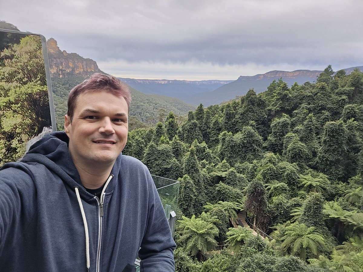 Had an AWESOME time in Sydney!! So much fun. Went to the Zoo, Aquarium, and the Sydney Eye. Then went to the Blue Mountains for an epic view and walk of the mountains.
But now I return home. Looking forward to a good rest in my own bed.