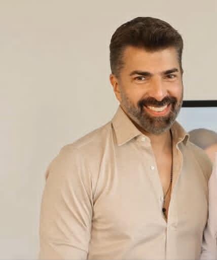 Dünyanın en güzel gülüşü

Orhun #Orhun
CenkTorun #CenkTorun