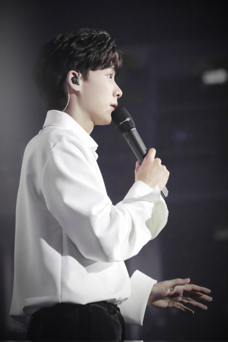 ll1314_'s tweet photo. #李易峰 #LiYifeng #loveyouforever ❤❤ https://t.co/xQbkx8WmEn