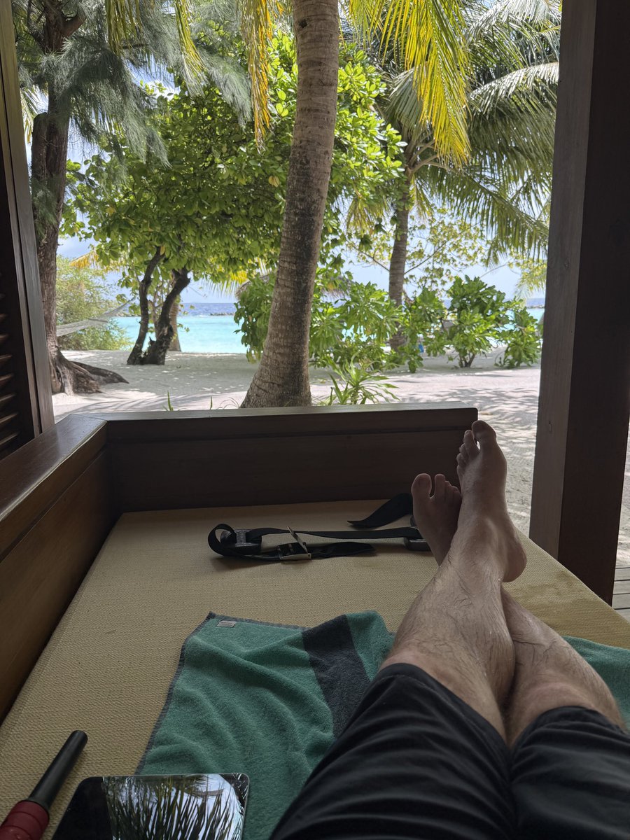 TwinTurboCe1ica's tweet image. If you need me, I’ll be offline for a few days.

#DontLieYouLoveAGoodFeetPic
#TTCMetals #AlwaysWorking #LifeStyleCompany