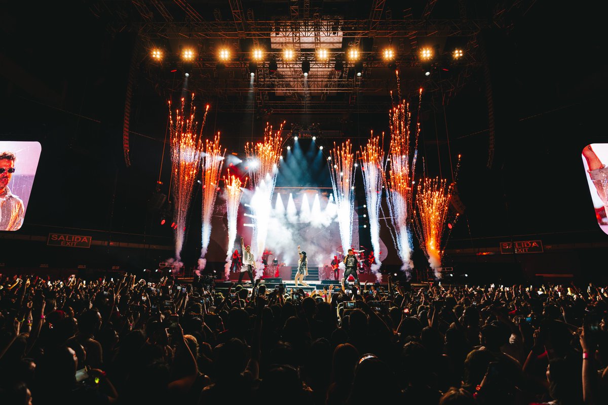 Movistar Arena España tweet media
