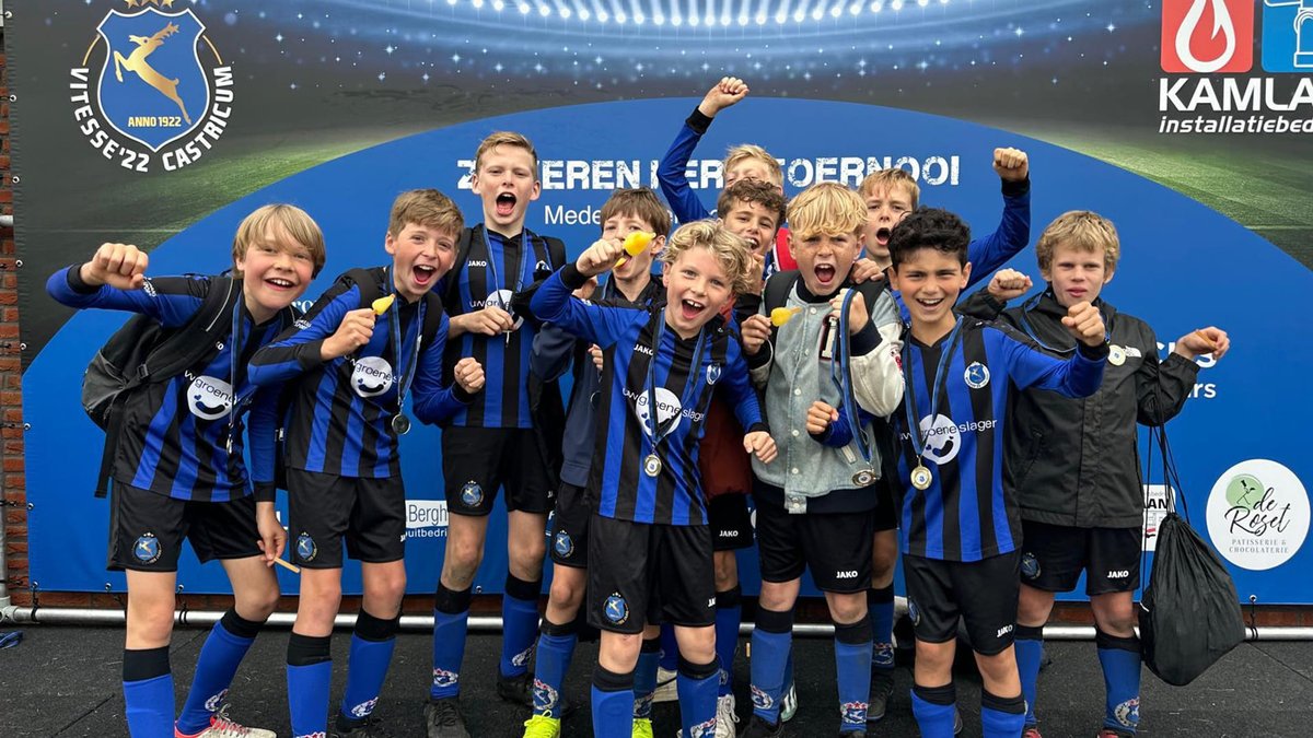Vitesse Zilverenhert jeugdtoernooi CASTRICUM - In het weekeinde van 13, 14 en 15 juni vind het grootste jeugdtoernooi van Noord-Holland weer plaats bij Vitesse'22. Er doen 170 teams mee, goed voor zo'n 1800 voetballertjes. omroepcastricum.nl/nieuws/artikel…