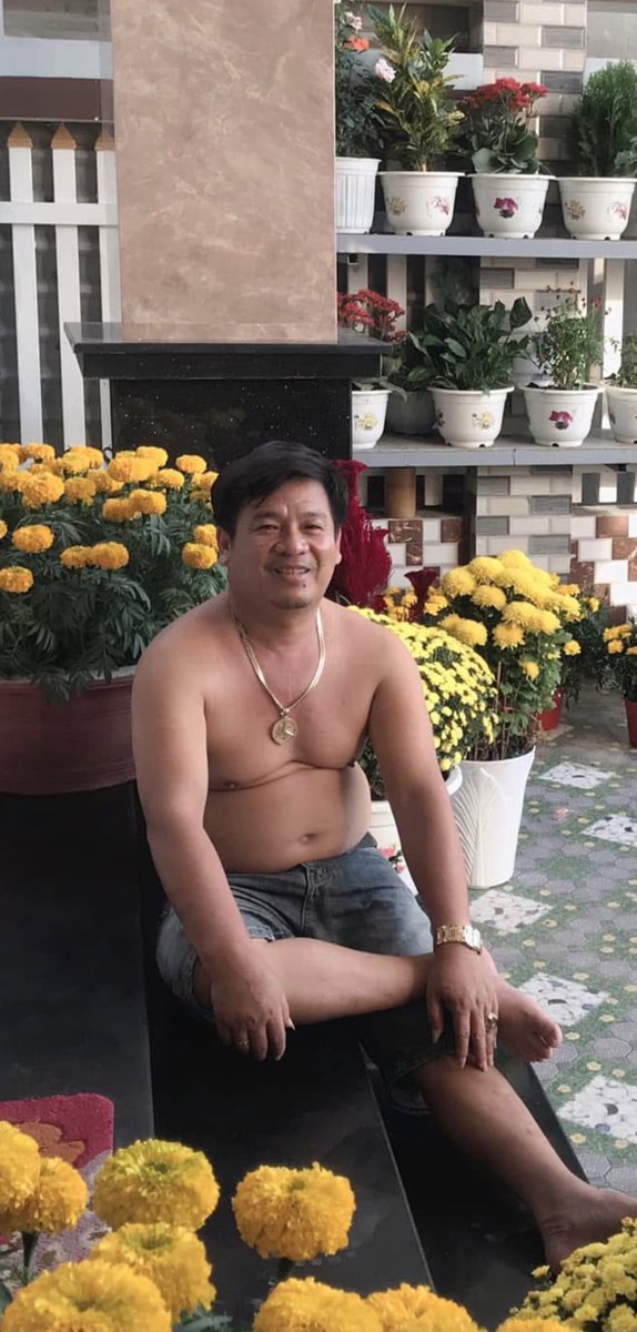 MR Trần tweet media