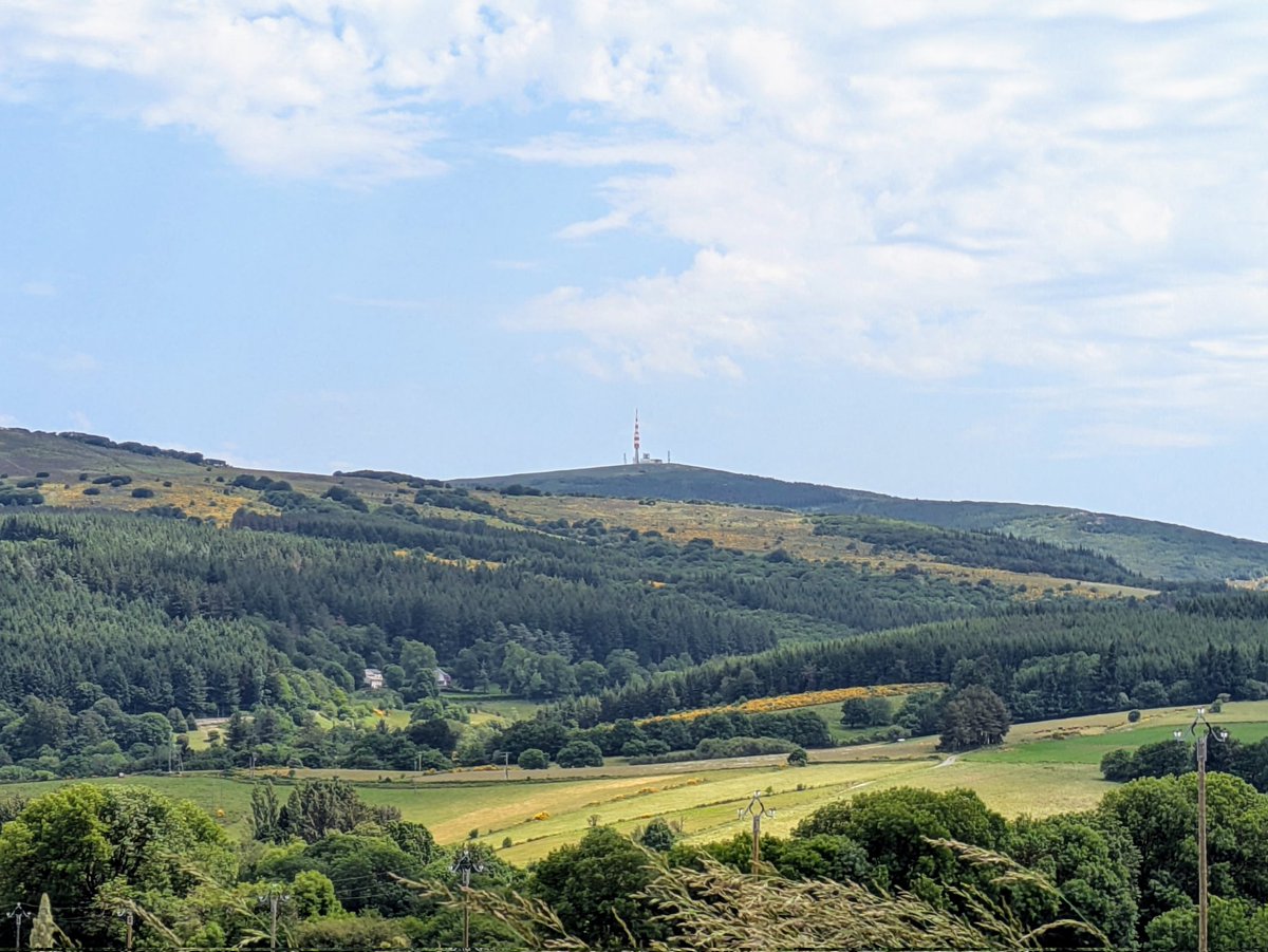 #BaladeSympa autour de Pradelles Cabardès, au pied du Pic de Nore, village perché à 850m d'altitude 🏃👍 #aude #occitanie #MagnifiqueFrance