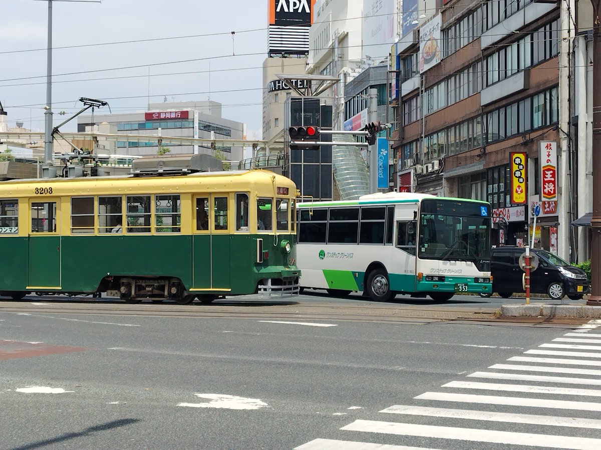 komumarucat's tweet photo. モ3203号復刻デザインラッピング

明日までなので見れて良かった😊
#豊橋駅 #豊橋鉄道 https://t.co/9ytLQ1Uary