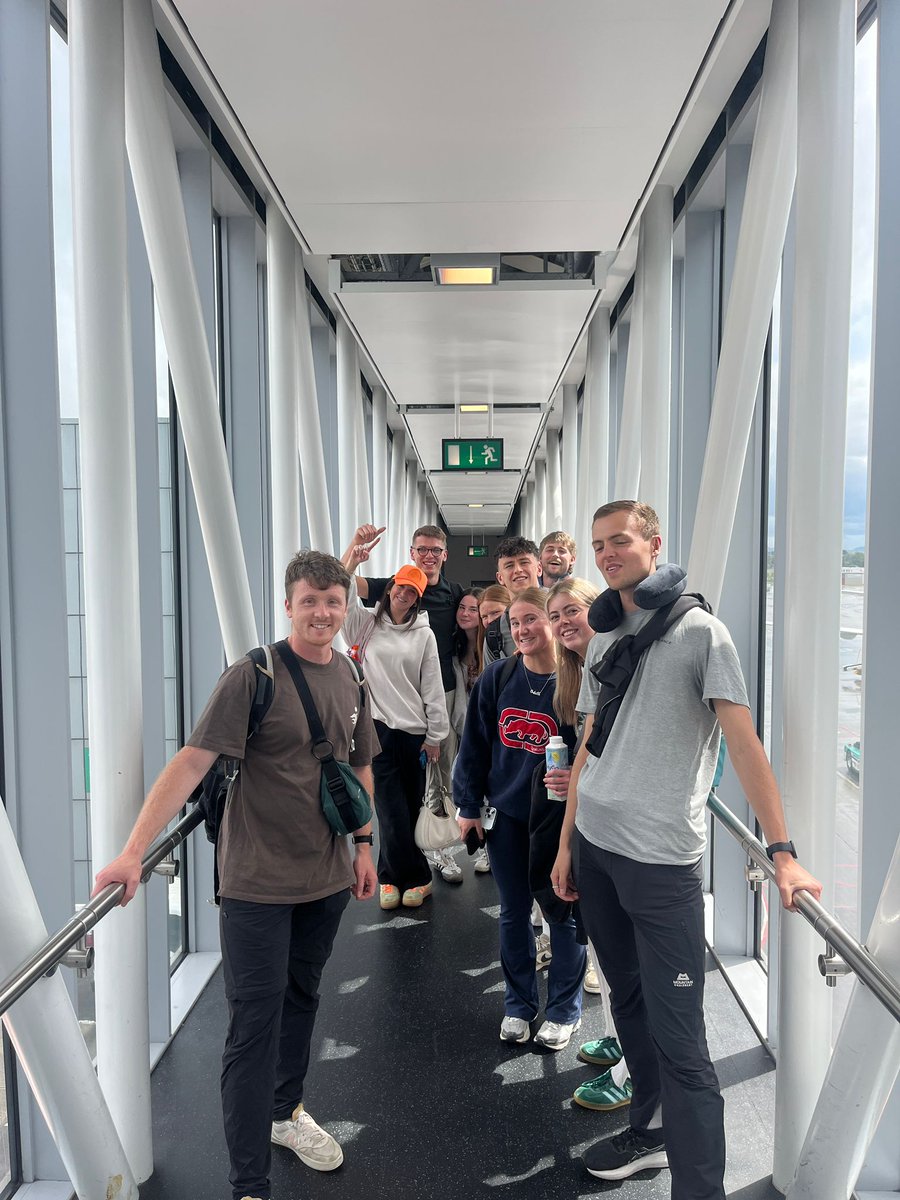 SimbaGaa's tweet image. Great news! The UCDVO students have safely arrived in Uganda and we're super excited to have them for the next few weeks. Looking forward to some awesome GAA activities together!