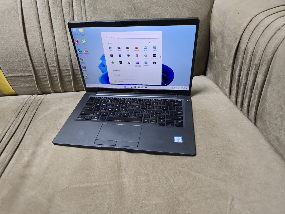 $220~On promotion Intel Core i5 8th generation,  8gb ram , 256gb ssd , 14-inch display