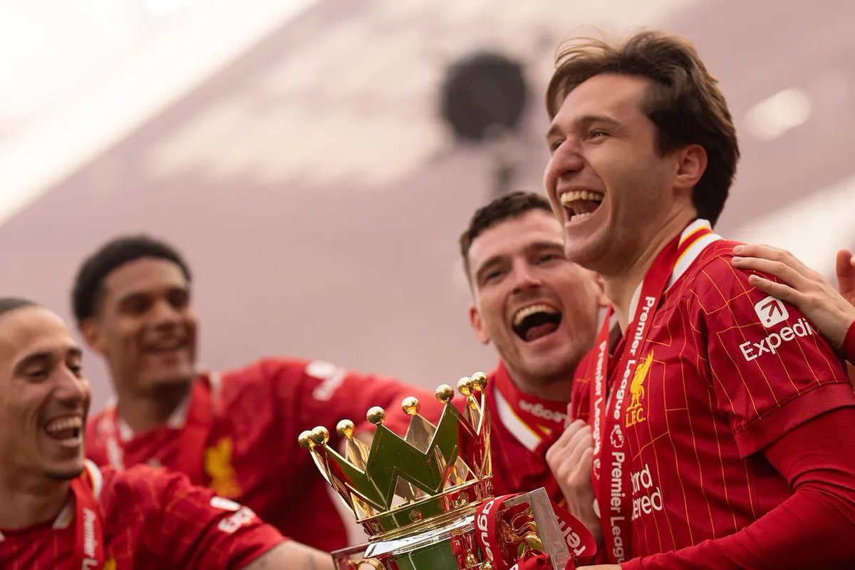 Anfield Edition | æ (@anfieldedition) on Twitter photo 🎖️| <a href="/FabrizioRomano/">Fabrizio Romano</a> - Chiesa loves Liverpool but limited game time is an issue and Italian clubs have made contact on potential deal conditions.
Federico Chiesa’s priority for this summer transfer window is to return to Italy. 🎖️| <a href="/FabrizioRomano/">Fabrizio Romano</a> - Chiesa loves Liverpool but limited game time is an issue and Italian clubs have made contact on potential deal conditions.
Federico Chiesa’s priority for this summer transfer window is to return to Italy.