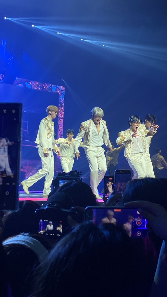 binanamiIk's tweet photo. 250607 #ASTRO #아스트로

CRAZY SEXY COOL IM GOING CRAZYYY https://t.co/Q23lK4NXzn