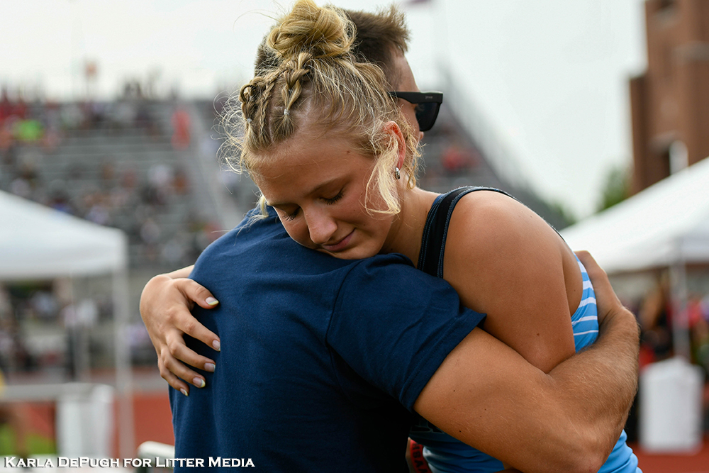 Litter Media (@litter_media) on Twitter photo Check out these photos by Karla DePugh for Litter Media from Friday's <a href="/OHSAASports/">OHSAA Sports</a> State Track & Field Meet at Jesse Owens Track at Ohio State University. If you see yourself or someone you know, tag 'em and share!
facebook.com/media/set/?van…
<a href="/AthleticsFuhs/">Fairfield Union Athletics</a> <a href="/UHSsportsNEWS/">UNIOTO ATHLETICS</a> Check out these photos by Karla DePugh for Litter Media from Friday's <a href="/OHSAASports/">OHSAA Sports</a> State Track & Field Meet at Jesse Owens Track at Ohio State University. If you see yourself or someone you know, tag 'em and share!
facebook.com/media/set/?van…
<a href="/AthleticsFuhs/">Fairfield Union Athletics</a> <a href="/UHSsportsNEWS/">UNIOTO ATHLETICS</a>