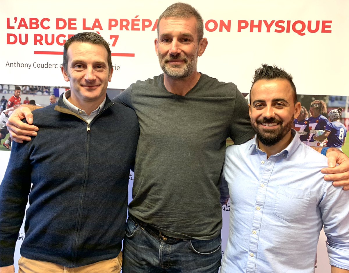CoudercAntho's tweet image. 📢 Des interviews de Spécialistes du 7 ! Ravis d’avoir pu sortir L’ABC de la préparation physique du rugby à 7 avec @BrocherieF ! Dans cet ouvrage, dispo en QRCode, Fanny Horta, @JulienCandelon, David Courteix et @benjaminryan illustrent par leur propos chacun des chapitres ! 🙏