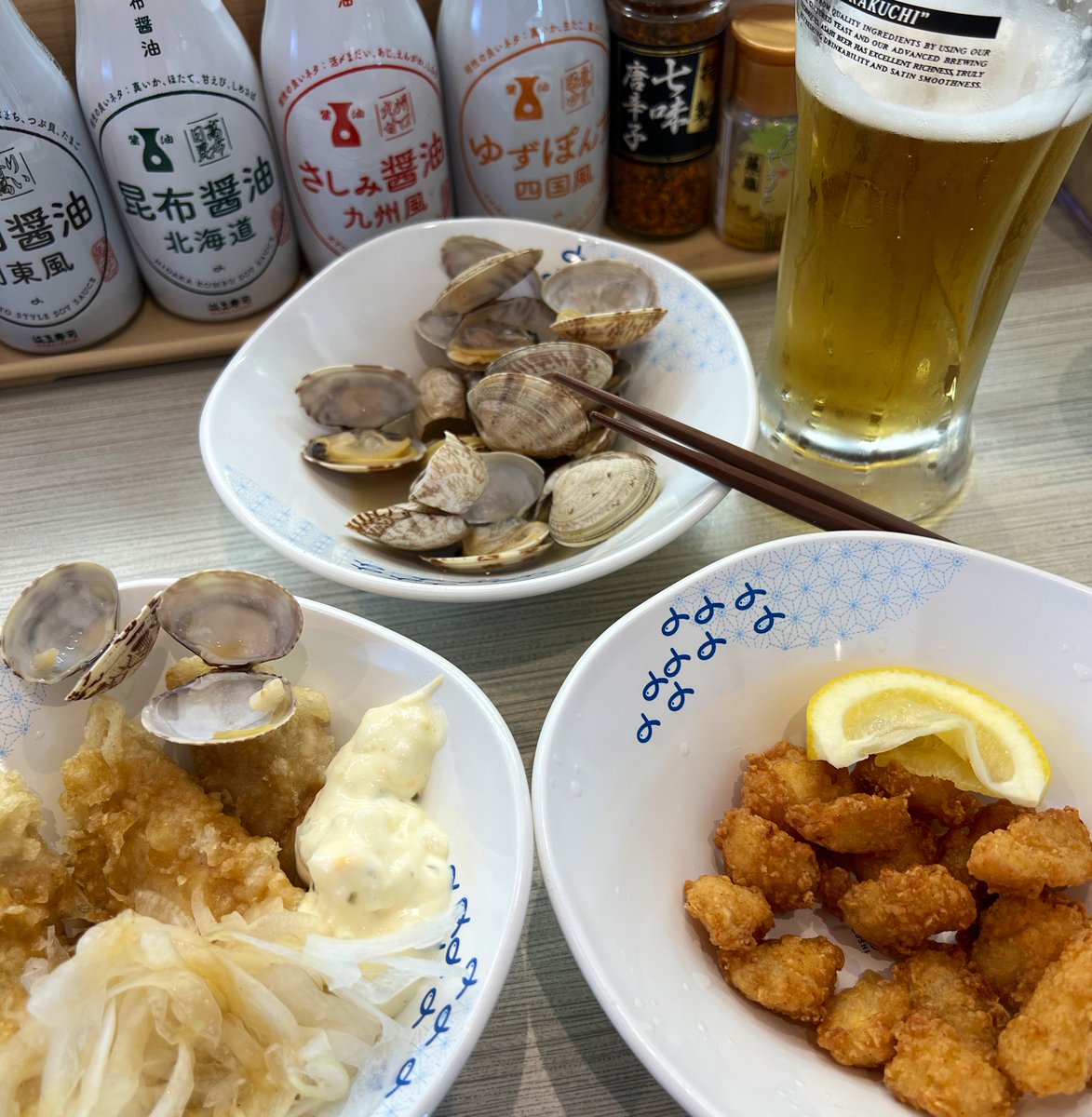 フライト✈️のない週末
朝から飲んで今日は何しようって、結局は近所で昼飲み🍺
今が、いちばん幸せなの鴨新米🤤