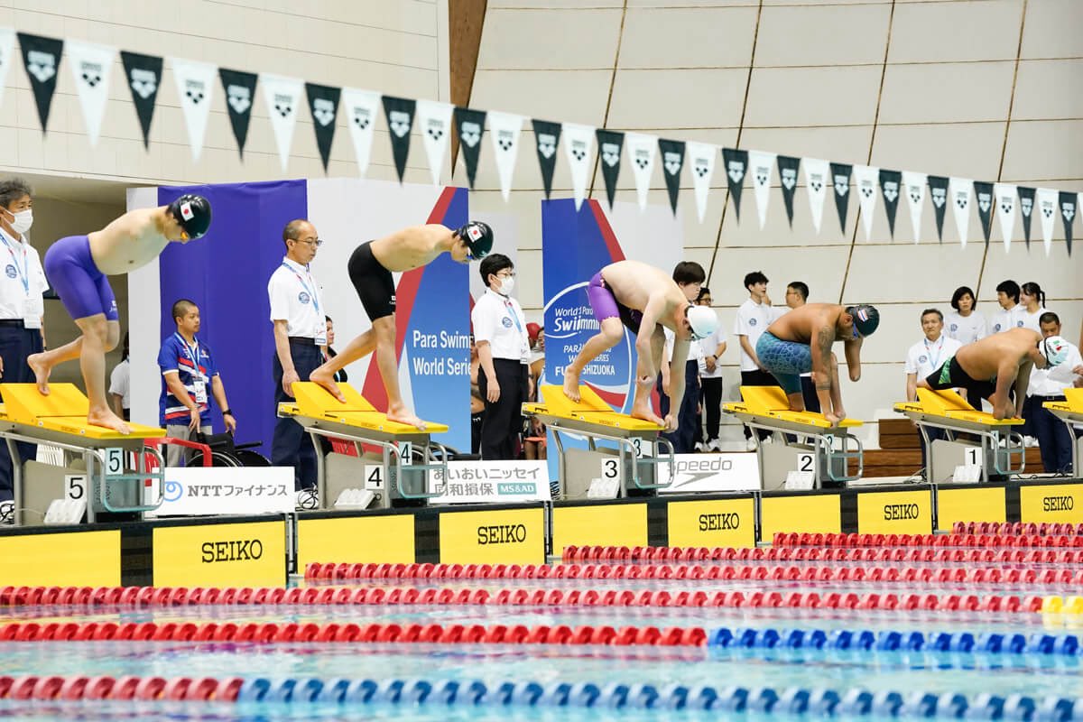 paraspoplus's tweet photo. 日本初開催！
パラ水泳「ワールドシリーズ」

静岡・富士水泳場で行われた国際大会に、21の国と地域から230名以上の選手が集結🏊‍♂️

“マルチクラス”という競技形式で、異なる障害クラスの選手が同一レースで火花を散らしました🔥

🏅山口尚秀選手が男子100m平泳ぎで世界新記録！

🥇鈴木孝幸・木村敬一らパリ金メダリストも圧巻の泳ぎで代表権獲得💪

🌟未来のエース田中映伍・川渕大耀もU21代表へ前進！

競い合い、支え合い、限界を超えていく。その姿に、心を打たれる3日間でした👏

来年も #富士市 で開催予定です！

記事はこちら▶︎
https://t.co/G9BEXXDhDC

#パラ水泳 #ワールドシリーズ #山口尚秀 #鈴木孝幸 #木村敬一 #田中映伍 #川渕大耀