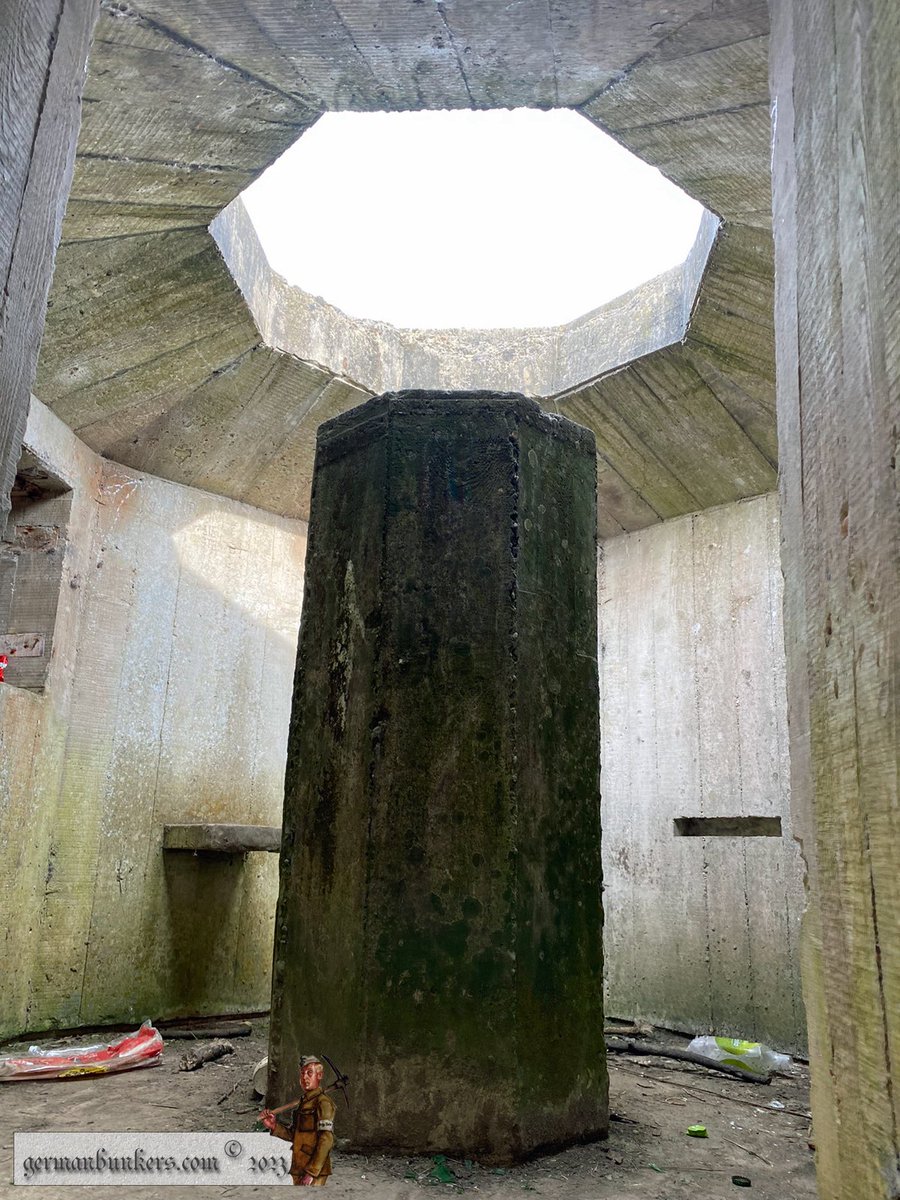 germanbunkers's tweet image. Wn 60 Omaha Beach, you can imagine the view from here on June 6th, 1944. Seen here the Vf61a mortar tobruk. Steps leading down, a view of the pedestal and fine detail of the mounting bolts still in place. The 5cm Fest .gr W 210(f) mortar long since gone. #WW2