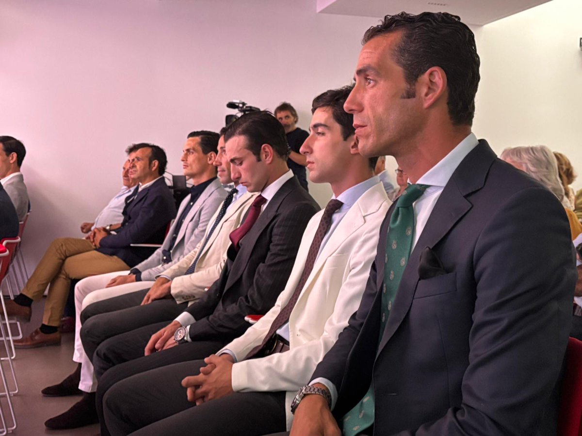 🔴Feria Taurina de Málaga 2025

➡️Se celebrará del 14 al 21 de agosto

➡️En el cartel destaca el doblete de Morante y Fortres, la alternativa del rondeño Pablo Páez, la despedida de Cayetano de la plaza de Málaga  o un mano a mano entre Emilio de Justo y Fortes