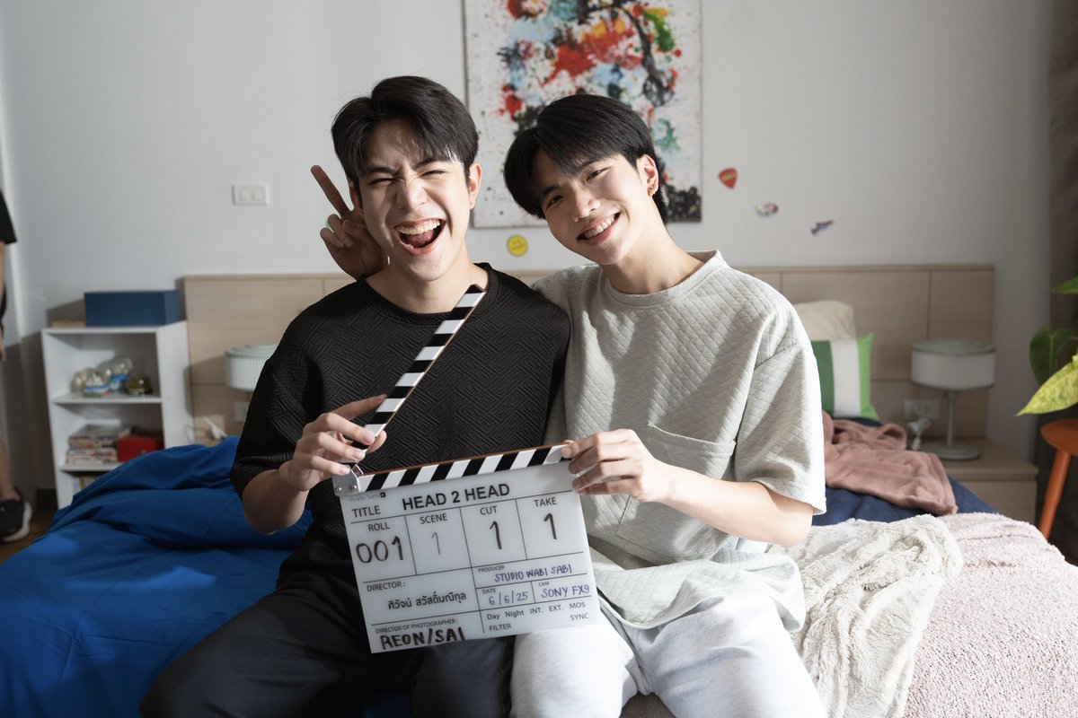 Head2HeadGMMTV's tweet photo. Q.1 เริ่มแล้วค้าบบบบบบบ ❤️💥 #Head2HeadSeries 

@sea_ta_lay @keenkeno_sp https://t.co/FQdSkeb9AO