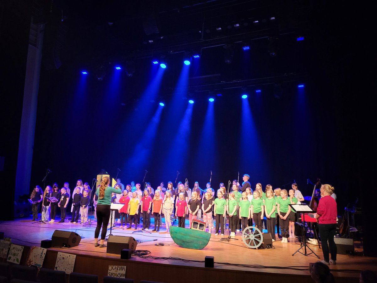 Hyvinvointikulttuuria rakennettiin #MunKuoro #MinKör Kesäpäivillä Pietarsaaressa #DUNK #Nuortenkuoroliitto #Meriseikkailu #lapsetlaulaa #kuorolaulu #yhteisöllisyys #ilo #meri #kuorotympäriSuomen #hyvinvointi