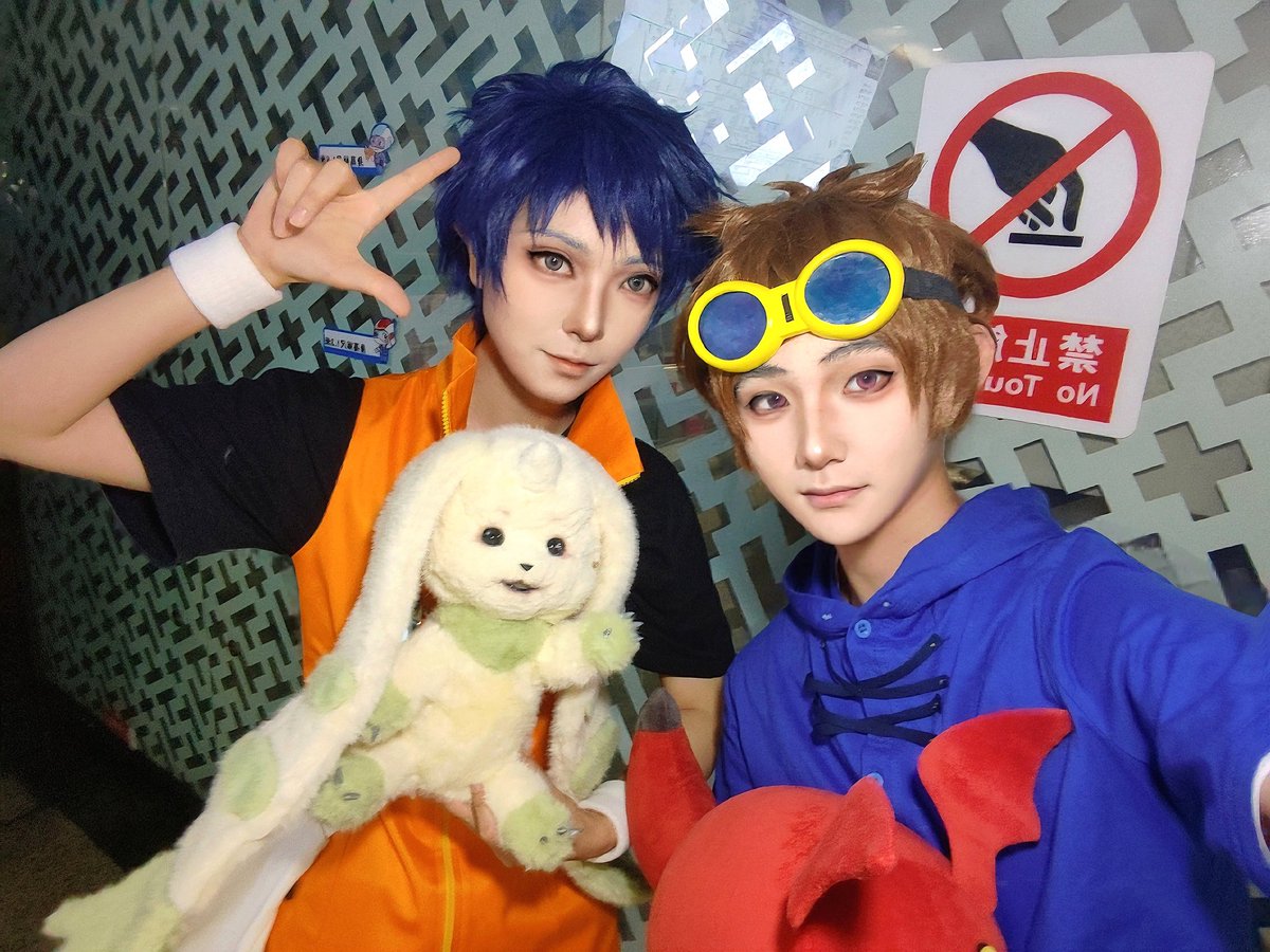 光 tweet media