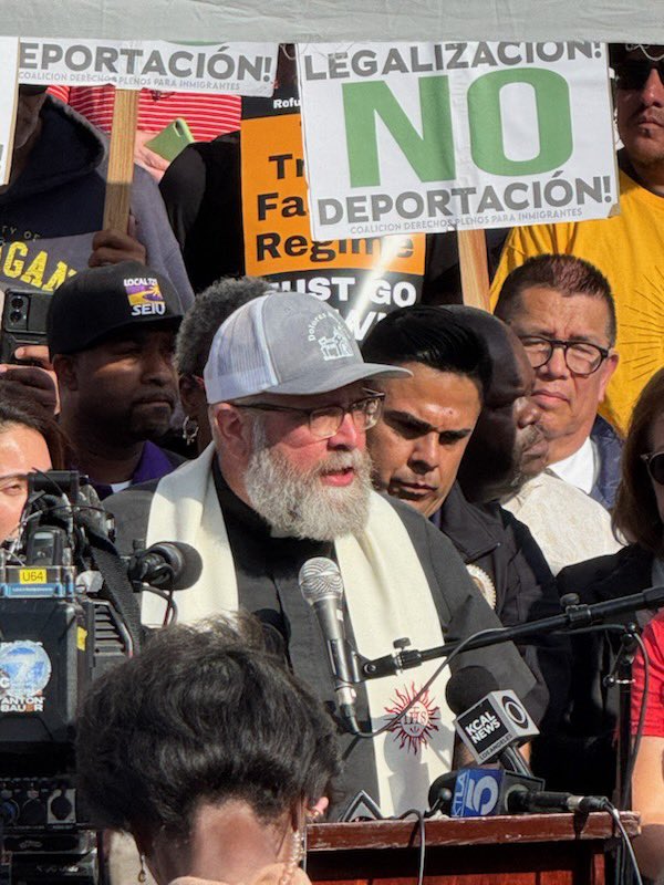 Joseph Mckellar (@mckellar_joseph) on Twitter photo “We have a choice today about what we put in our hands: do we put clothes on the backs of the naked, the needy, the migrants in our neighborhoods, or do we put weapons of war in our hands to spread fear and terror?” -Fr. Brendan Busse, Catholic priest & pastor of <a href="/DoloresMission/">Dolores Mission</a> “We have a choice today about what we put in our hands: do we put clothes on the backs of the naked, the needy, the migrants in our neighborhoods, or do we put weapons of war in our hands to spread fear and terror?” -Fr. Brendan Busse, Catholic priest & pastor of <a href="/DoloresMission/">Dolores Mission</a>