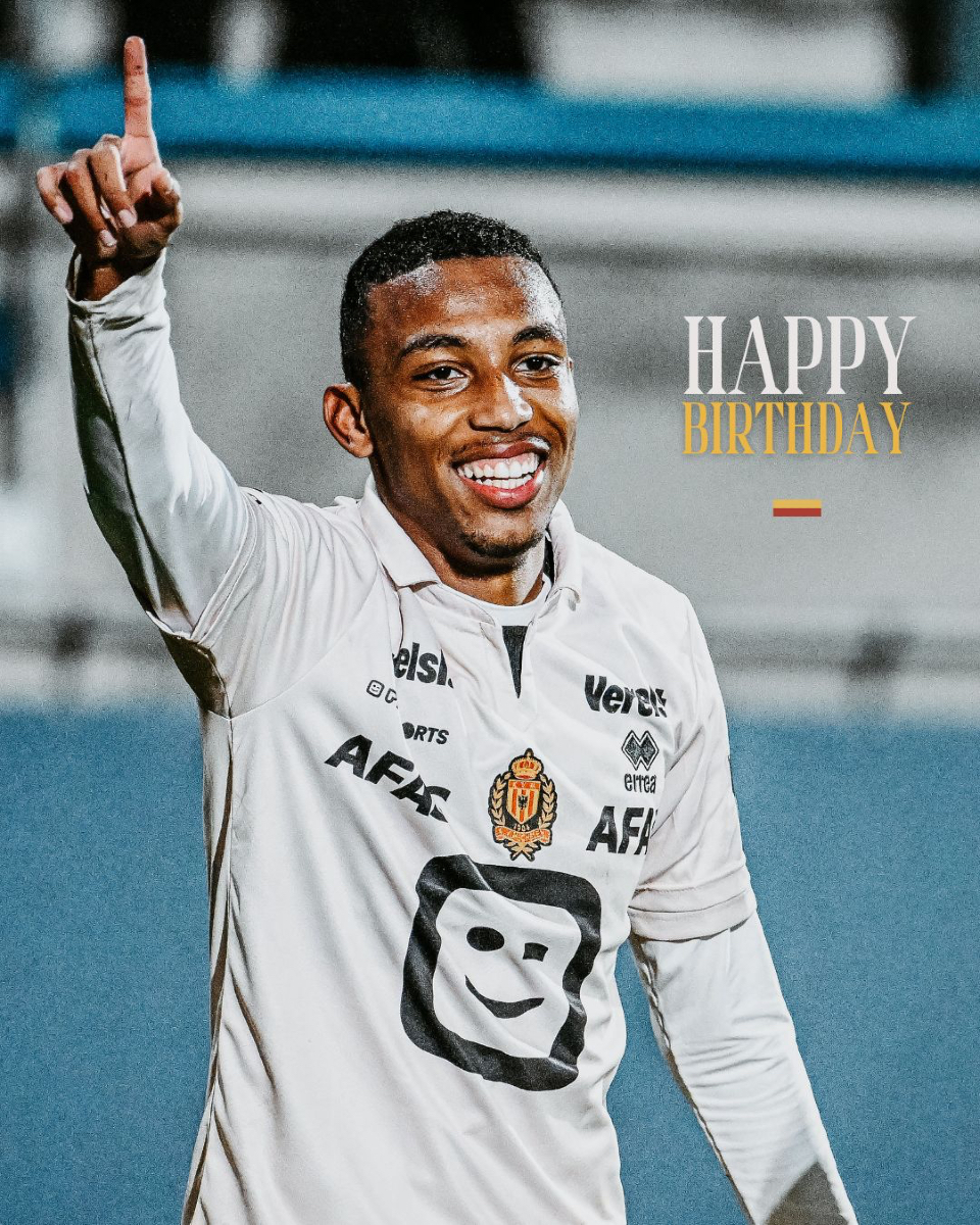 Guess who's 𝐜𝐞𝐥𝐞𝐛𝐫𝐚𝐭𝐢𝐧𝐠 today 🫵

Proficiat met jouw 23ste verjaardag, Rafik!