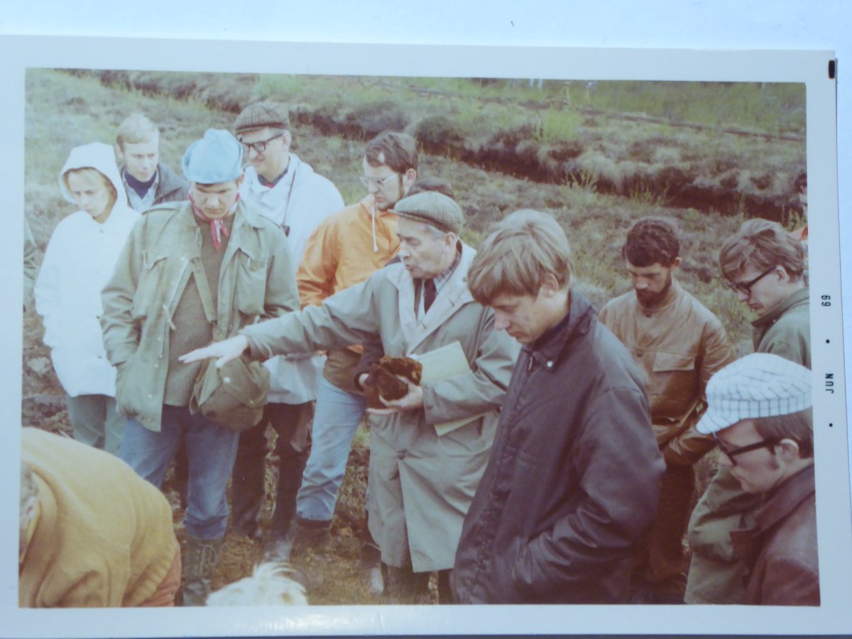 Sten Florin var laborator i kvartärgeologi och uppskattad lärare i Uppsala. Verkade i gränsområdet mln kv-geol o arkeologi. 
Vid en ändmorän vid Bakgöken vid Vänge 1968
På Ekebymossen i Närke 1969 (Maj-Lis Pettersson t v.)