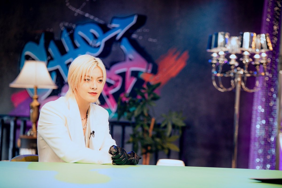 【#テレ東超超音波 スタジオPhoto📸】
6/13放送⚡️
フライングで一枚だけ先に公開🤭
YUTA(<a href="/NCT_OFFICIAL_JP/">NCT_OFFICIAL_JP</a> )

#YUTA #유타 #ユウタ
#TWISTEDPARADISE #YUTA_TWISTEDPARADISE
#YUTA_TALKSHOW2025
#NCT #NCT127

Photo by <a href="/music_1833/">Ayaka. /Photographer</a>

6/13(金)27:15〜
🔊TVer見逃し配信翌日土曜日お昼12時〜
#超超音波
