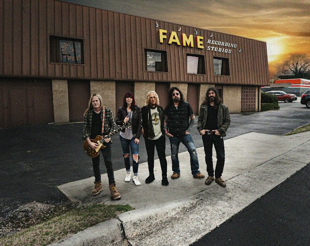 The Rockstar Reviewer ( Rambling Man's Reviews) (@anselm_anderson) on Twitter photo Click below to watch the documentary about the latest release from <a href="/TheDeadDaisies/">The Dead Daisies</a> #thedeaddaisies #documentary #blues
anselmanderson.blogspot.com/2025/06/the-de… Click below to watch the documentary about the latest release from <a href="/TheDeadDaisies/">The Dead Daisies</a> #thedeaddaisies #documentary #blues
anselmanderson.blogspot.com/2025/06/the-de…