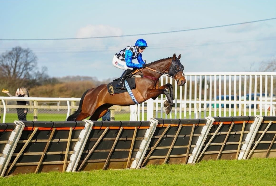 Emma Lavelle (@elavelleracing) on Twitter photo π Saturday Runner <a href="/WorcesterRaces/">Worcester Racecourse</a>
π· 5.25 pm Gentlemen Jaques π <a href="/CobdenHarry/">Harry Cobden</a> rides #Goodluck#TeamLavelle π π Saturday Runner <a href="/WorcesterRaces/">Worcester Racecourse</a>
π· 5.25 pm Gentlemen Jaques π <a href="/CobdenHarry/">Harry Cobden</a> rides #Goodluck#TeamLavelle π