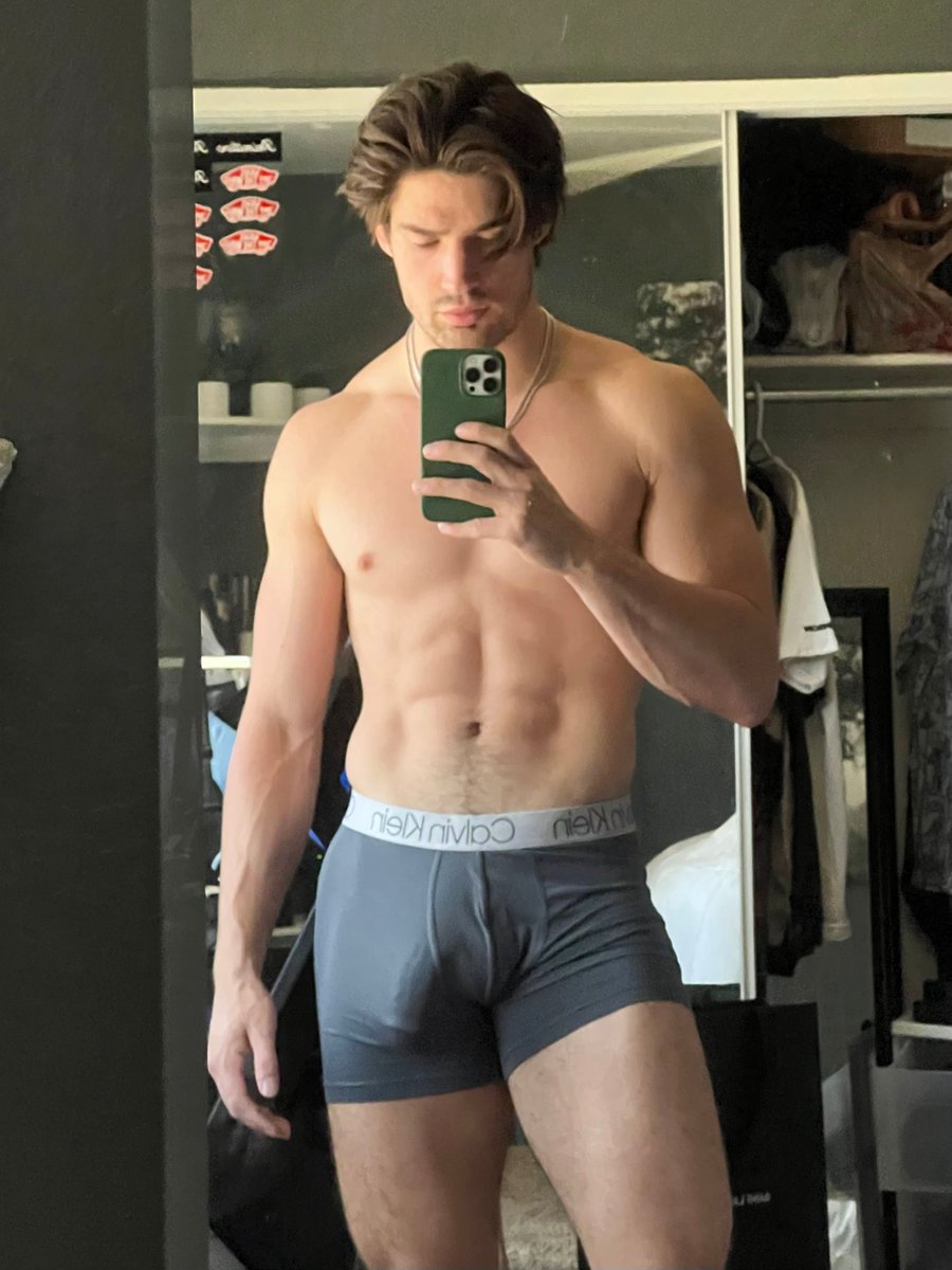 say “hi” for a 🌶 pic in your dms.. also, add my snap 👻cushmanwyatt