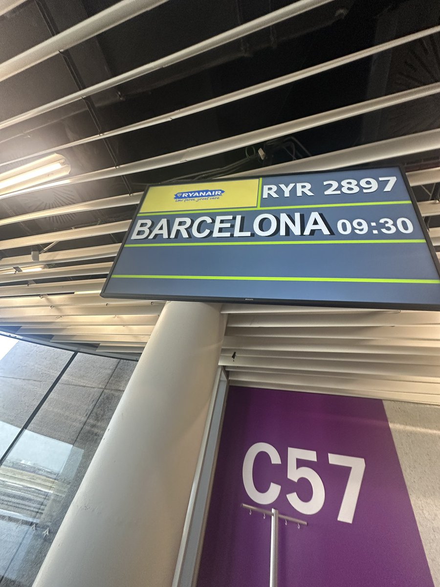 DLSpursFlag's tweet image. 🎶Is this the way to Barcelona🎶😅😅