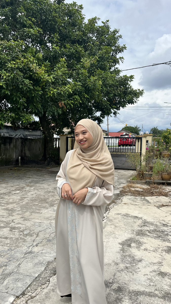 nraaniss_'s tweet photo. Ray eid tak de gambar so raya adha pon boleh🫣 https://t.co/ZbYBMcYRnq