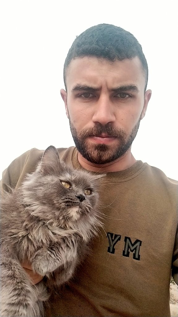 For those concerned, I'm Yousef and this is my friend Biso . 

We're still alive at this moment💔🇵🇸.