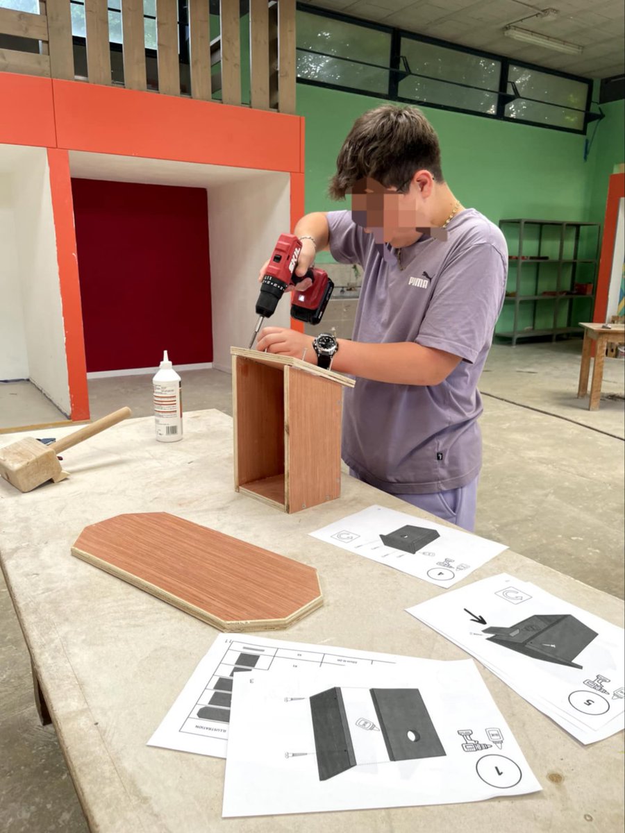 Pendant que les élèves de 3è du champ H.A.S visitaient les Jardins du Mess dans le cadre de la découverte des métiers de l'hôtellerie, les élèves du champ Habitat accueillaient leurs camarades de 5ème1 pour leur faire découvrir les ateliers et préparer leur arrivée en 4è.