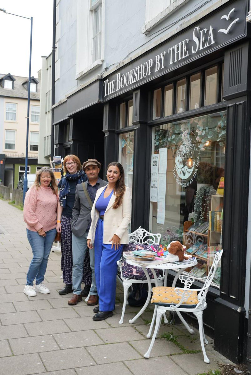 Friday was a beautiful first day at the Aberystwyth Poetry Festival, great poetry and lovely to catch up with many poetry friends (left to right, Maggie Harris, Rachel Carney, meeeee, Freya Blyth). Thanks to the fabulous 'Bookshop by the Sea' for organising!