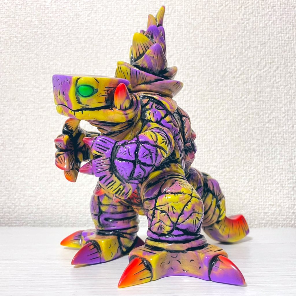 勉造形さん(@TAMIYA31575740)のパインダムマーブル彩色版着弾