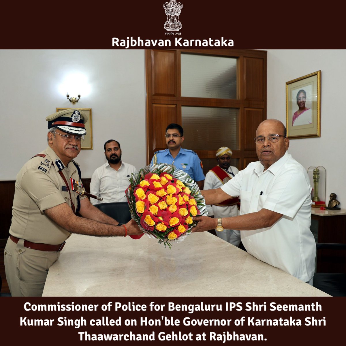 Commissioner of Police for Bengaluru IPS Shri Seemanth Kumar Singh called on Hon'ble Governor of Karnataka Shri Thaawarchand Gehlot at Rajbhavan.
