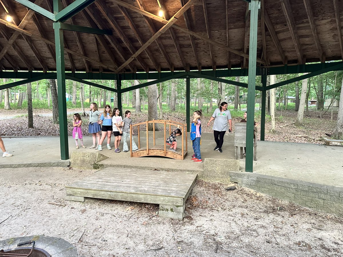 Candice Bidner (@candice0176) on Twitter photo S’mores at #Sacajawea - our first official outdoor meeting was a success. Took 3 leaders to get the fire going but we s’mored and s’mored some more. We bridge our sprout and a daisy. Onwards and upwards. <a href="/GirlScoutsJS/">Girl Scouts of the Jersey Shore</a> Happy Summer!! S’mores at #Sacajawea - our first official outdoor meeting was a success. Took 3 leaders to get the fire going but we s’mored and s’mored some more. We bridge our sprout and a daisy. Onwards and upwards. <a href="/GirlScoutsJS/">Girl Scouts of the Jersey Shore</a> Happy Summer!!