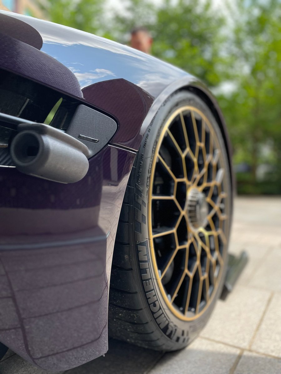 Un truc sympa devant la BBC pour le RD1 des #GTWorldSeries :D