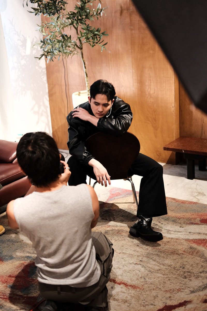 BGYO_Akira's tweet image. Taking you behind the camera…

Stay updated on our socials:
🔗 linktr.ee/bgyoph

#BGYO #BGYO_AllTheseLadies