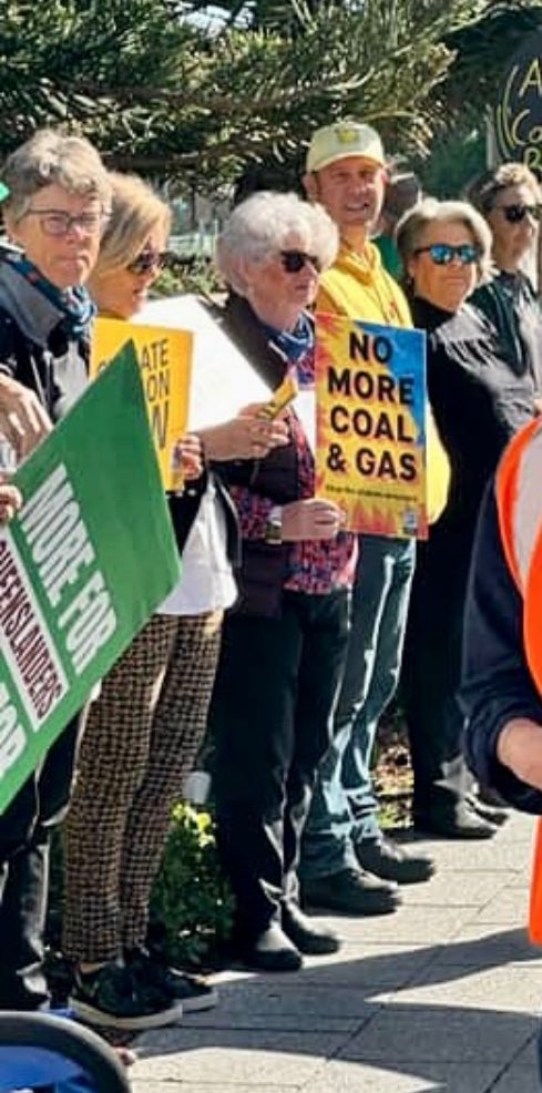 Greens photos from the “Australian Youth Climate Coalition”.

Wow. I wonder what an Australian Boomers Climate Coalition would look like 🤣